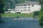 BEST WESTERN PLUS               River Escape Inn & Suites